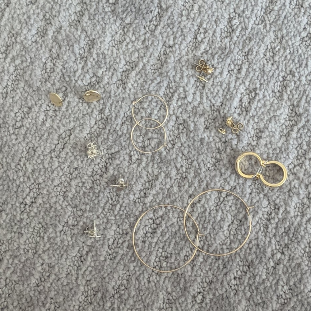 Clean out! 9 pairs of earrings (see variety)